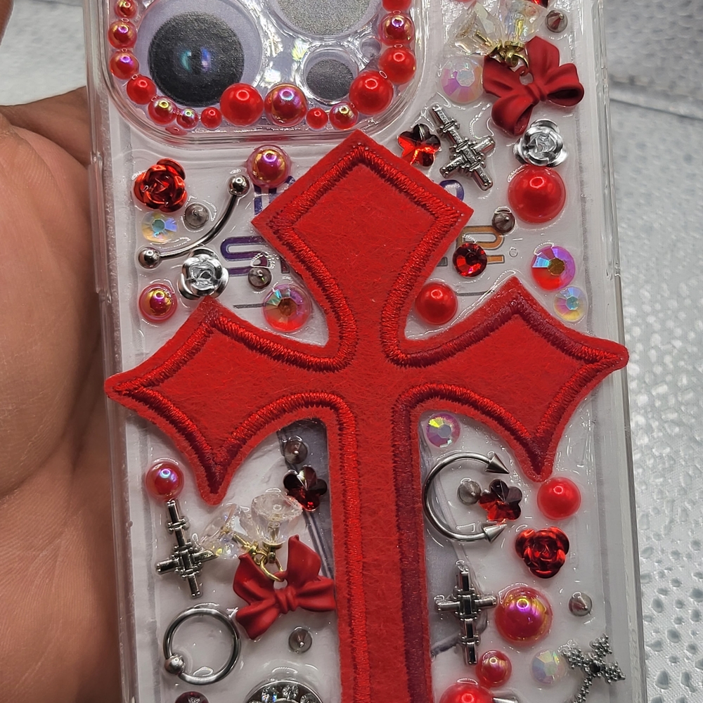 Red Cross Decorated JunkPhone Case Iphone 15 Pro